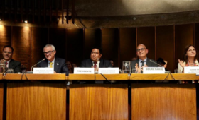 Panel de la sesión de clausura de la conmemoración de los 10 años del Consenso de Montevideo