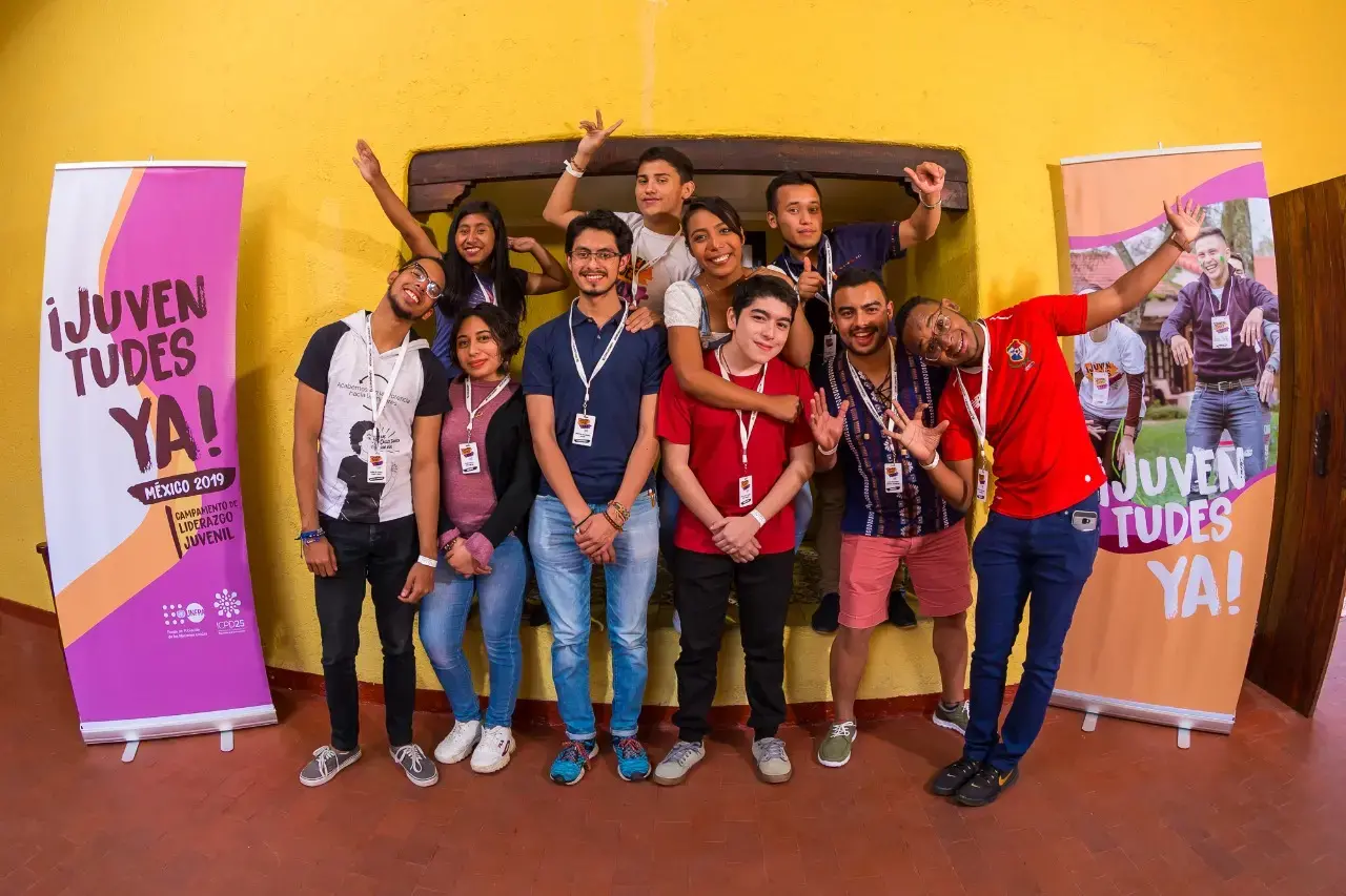 Juventudes YA: 50 compromisos innovadores rumbo a Nairobi