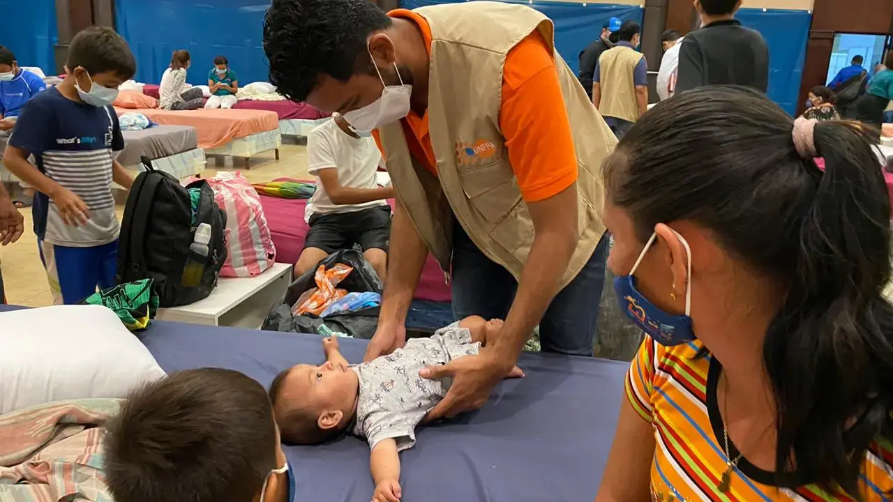 Hondureños pierden acceso a servicios de salud críticos después de los estragos del Huracán Eta en Centroamérica