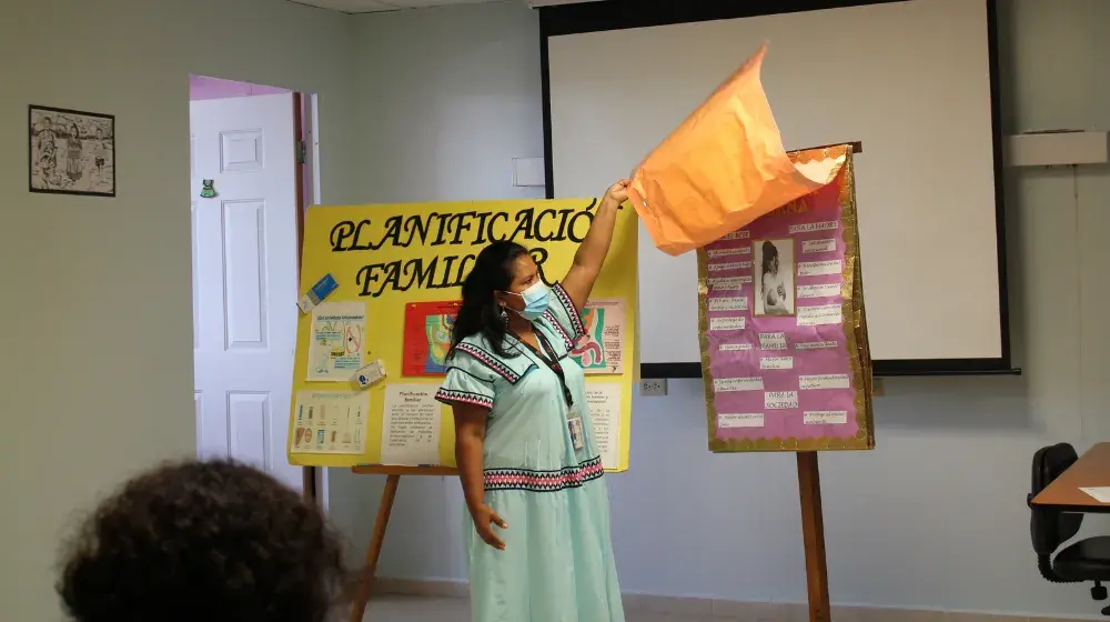 Las mujeres ngäbe lideran una revolución en igualdad de género y salud